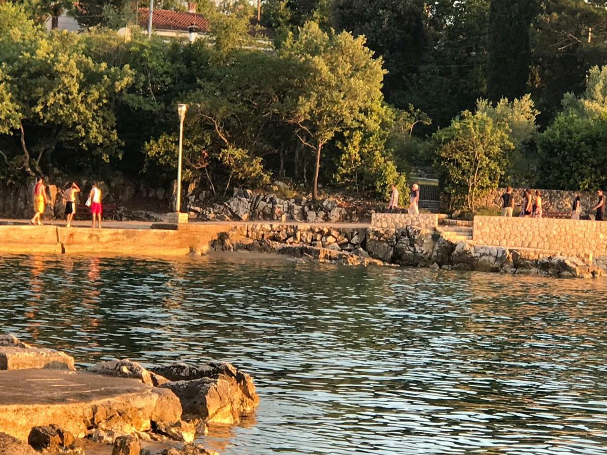 Apartment Aquamarin, Blizu Mora S Pogledom Na More, Za Do 6 Osoba Malinska Exteriér fotografie