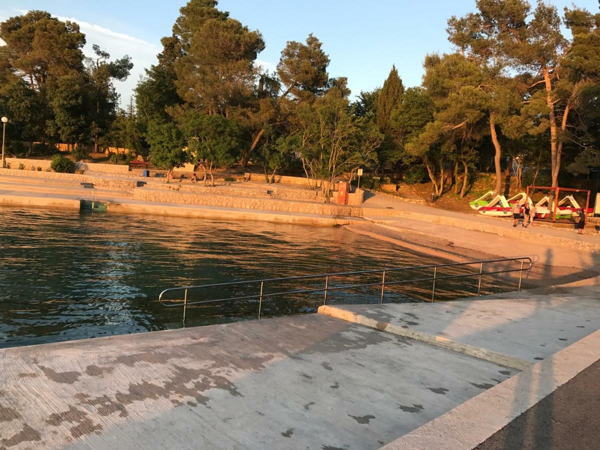 Apartment Aquamarin, Blizu Mora S Pogledom Na More, Za Do 6 Osoba Malinska Exteriér fotografie