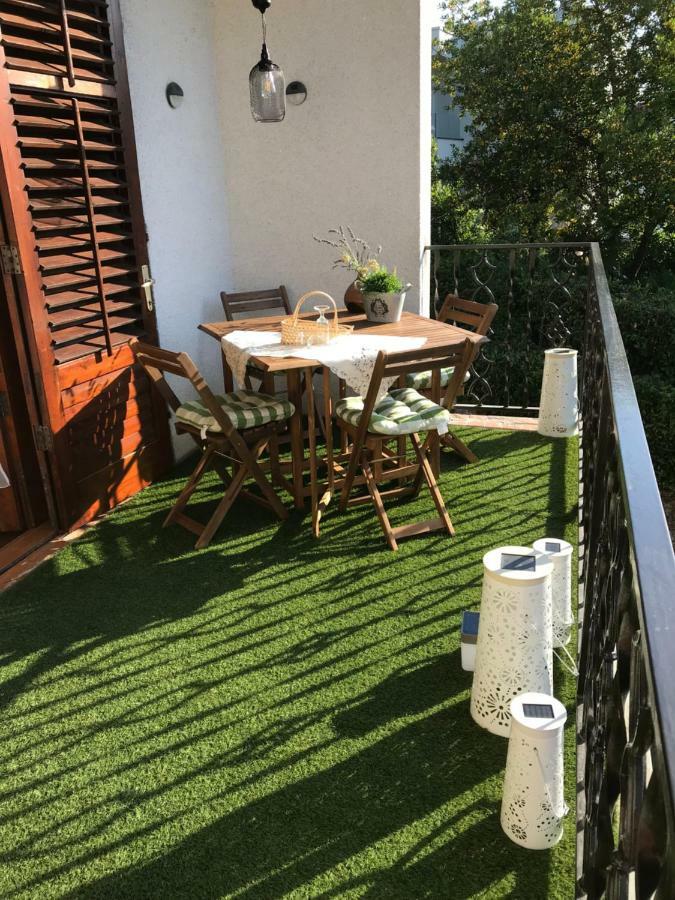 Apartment Aquamarin, Blizu Mora S Pogledom Na More, Za Do 6 Osoba Malinska Exteriér fotografie